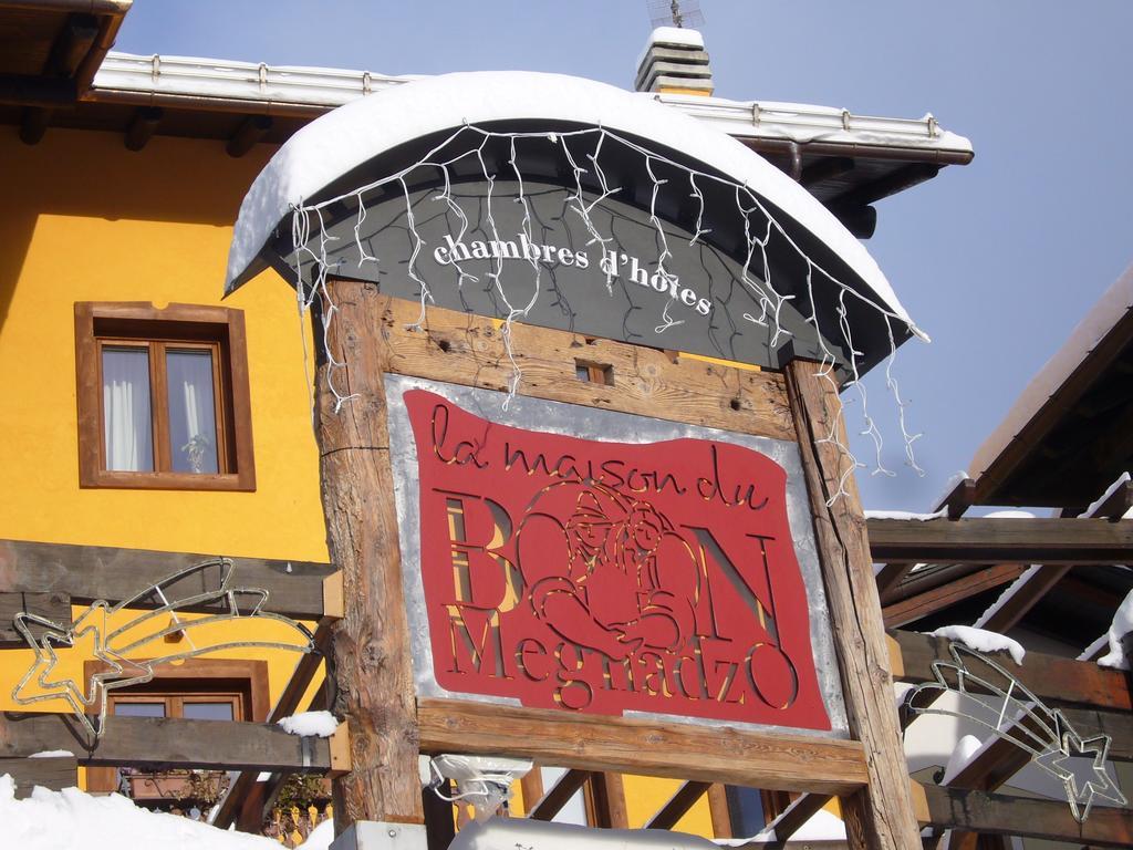 La Maison Du Bon Megnadzo Doues Buitenkant foto