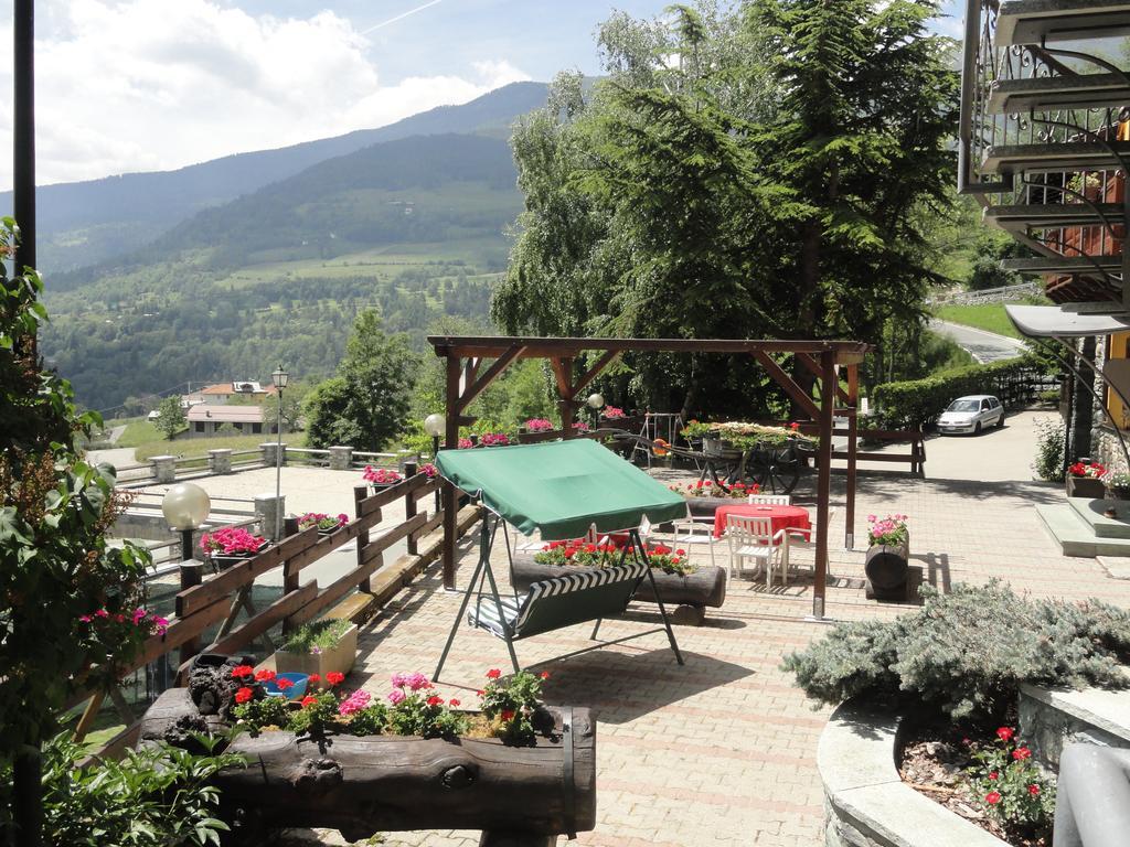 La Maison Du Bon Megnadzo Doues Buitenkant foto