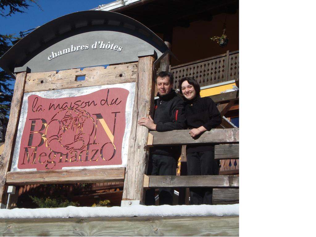 La Maison Du Bon Megnadzo Doues Buitenkant foto